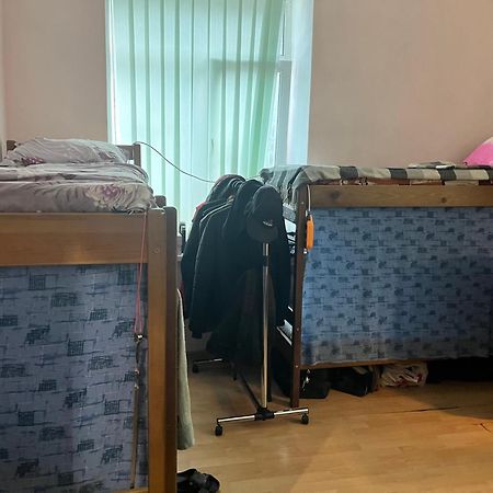 Ararat-Holosiivskyi Hostel 基輔 外观 照片