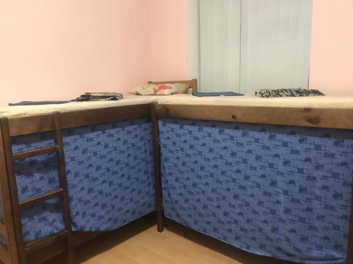Ararat-Holosiivskyi Hostel 基輔 外观 照片