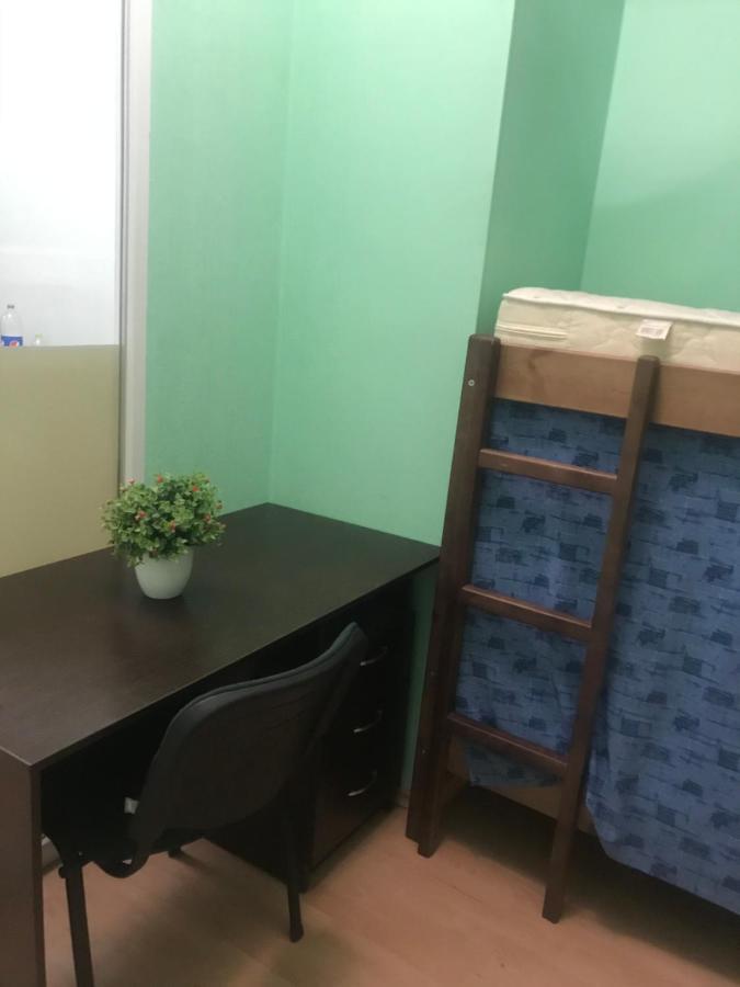 Ararat-Holosiivskyi Hostel 基輔 外观 照片