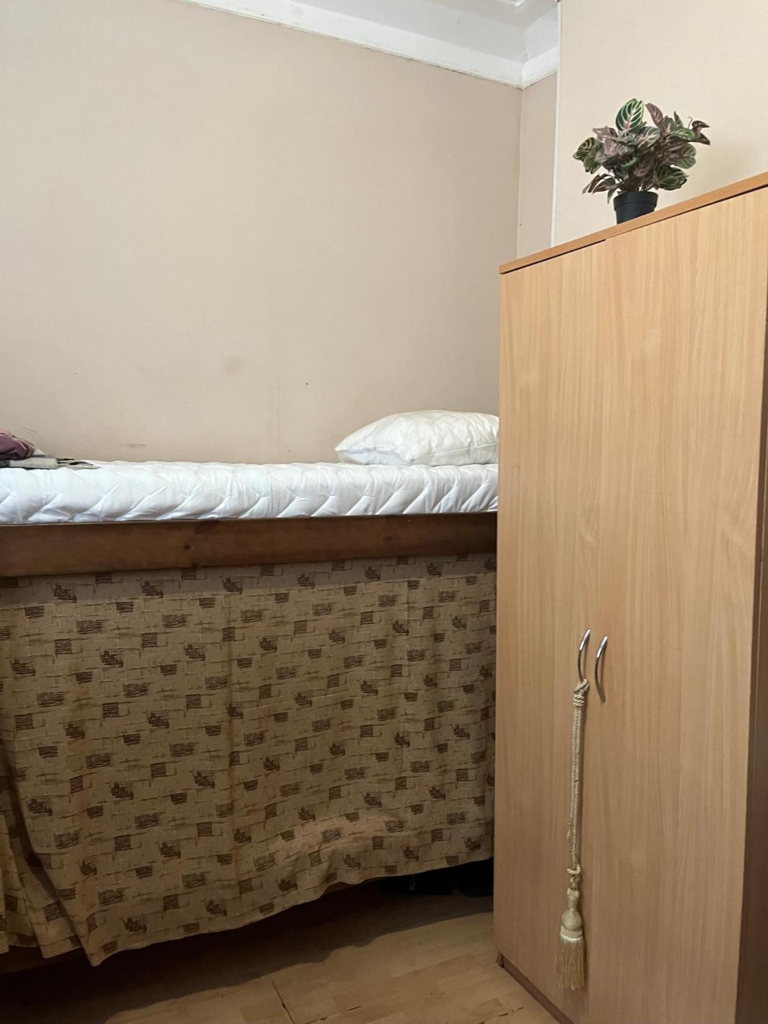 Ararat-Holosiivskyi Hostel 基輔 外观 照片